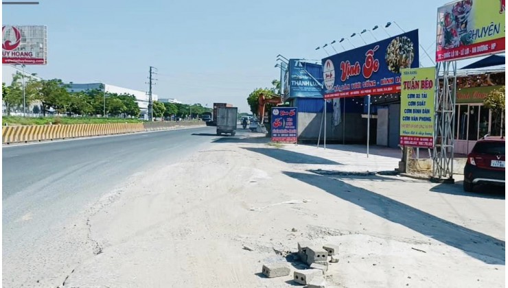 Chuyển nhượng đất.Vị trí mặt đường QL10 Thái Bình - Hạ Long, gần chân cầu Trạm Bạc thuộc xã Lê Lợi, Huyện An Lão, Tp. Hải Phòng